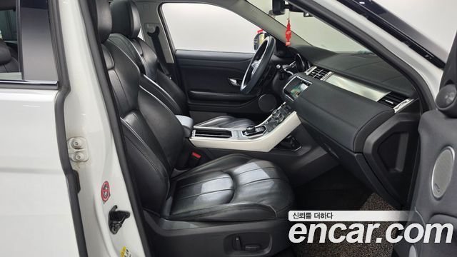 Land Rover Range Rover Evoque 2018 — photo 11