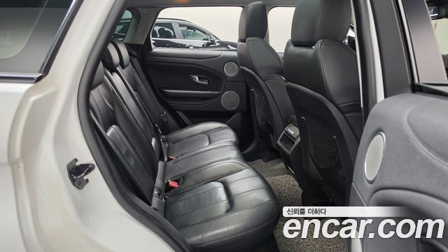 Land Rover Range Rover Evoque 2018 — photo 12