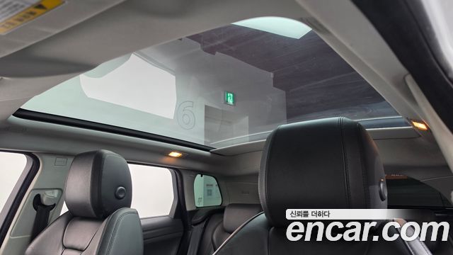 Land Rover Range Rover Evoque 2018 — photo 18