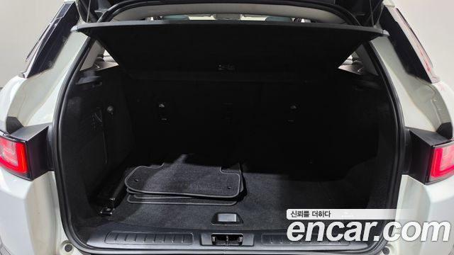 Land Rover Range Rover Evoque 2018 — photo 20