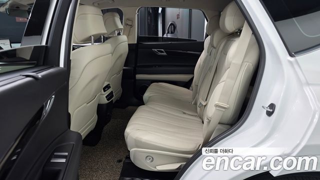 Genesis GV80 2021 — photo 18