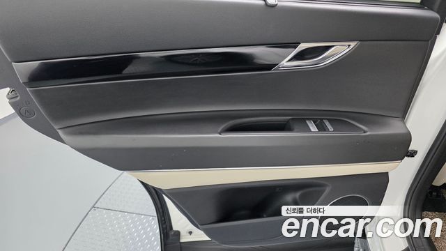 Genesis GV80 2021 — photo 15