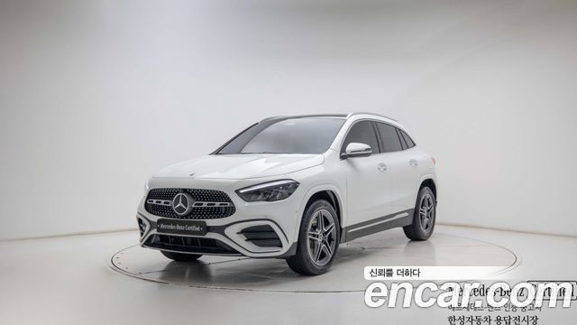Mercedes-Benz GLA-Class 2026 — photo 1