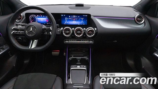 Mercedes-Benz GLA-Class 2026 — photo 7