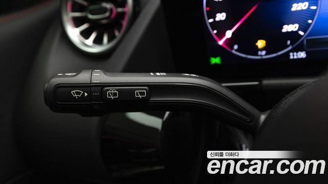 Mercedes-Benz GLA-Class 2026 — photo 18