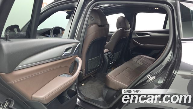 BMW X4 2020 — photo 17