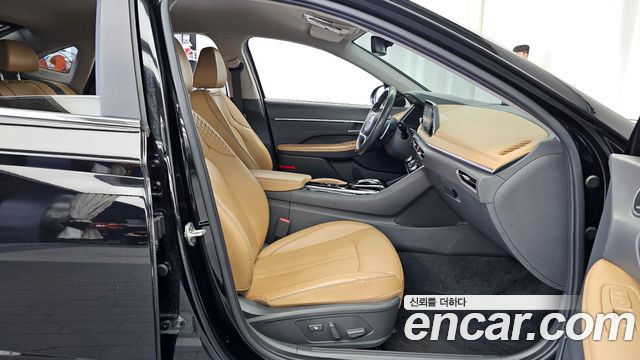 Hyundai Sonata 2022 — photo 11