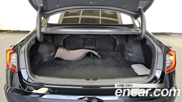 Hyundai Sonata 2022 — photo 20