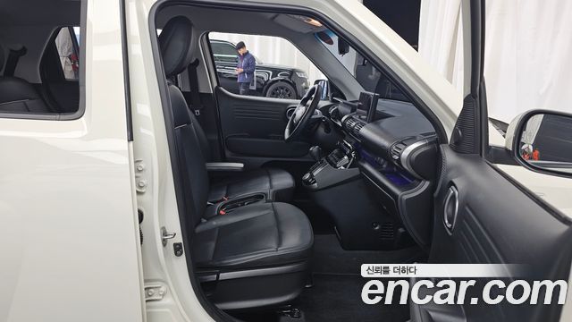 Hyundai Casper 2023 — photo 17