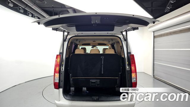 Hyundai Staria 2023 — photo 26