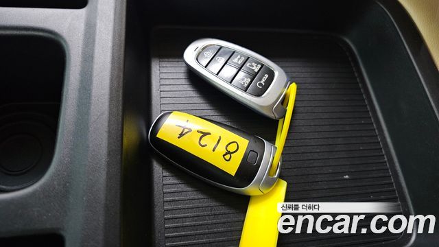 Hyundai Staria 2023 — photo 30
