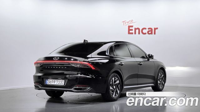 Hyundai Grandeur 2023 — photo 2