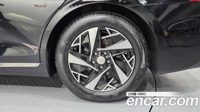 Hyundai Grandeur 2023 — photo 7