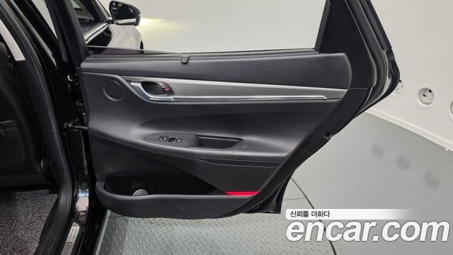 Hyundai Grandeur 2023 — photo 15