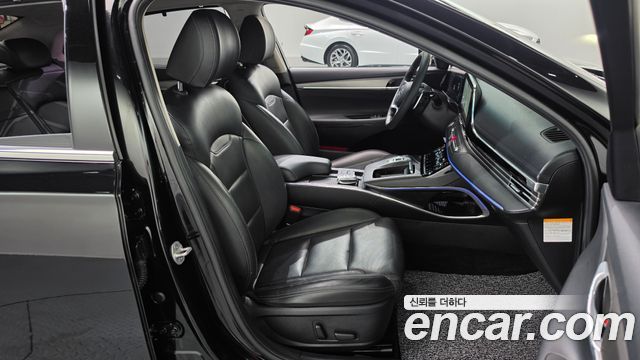 Hyundai Grandeur 2023 — photo 16