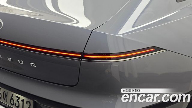 Hyundai Grandeur 2025 — photo 9