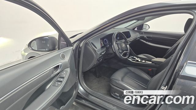 Hyundai Sonata 2023 — photo 13