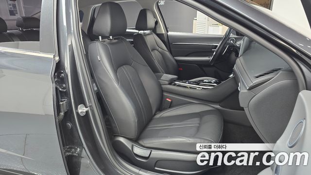 Hyundai Sonata 2023 — photo 16