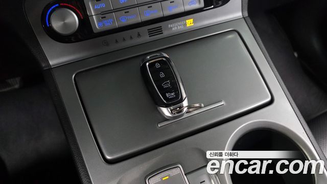 Hyundai Kona 2020 — photo 12