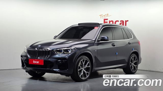 BMW X5 2022 — photo 1