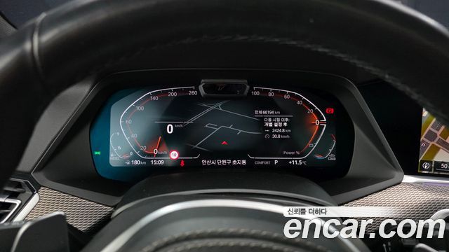 BMW X5 2022 — photo 11