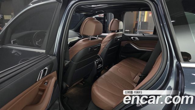 BMW X5 2022 — photo 23