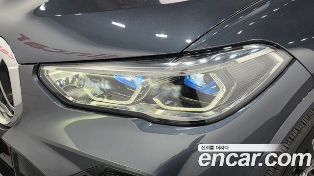 BMW X5 2022 — photo 8