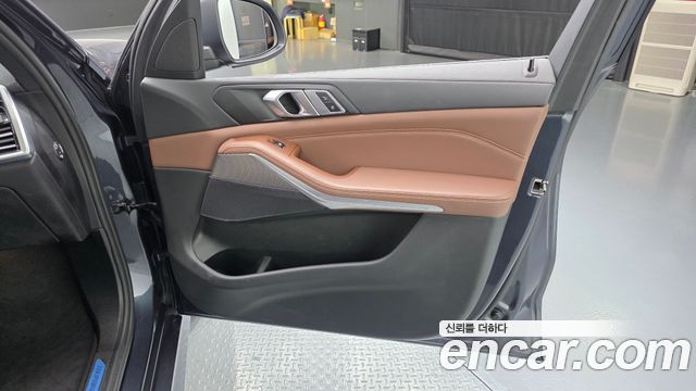 BMW X5 2022 — photo 15