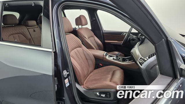 BMW X5 2022 — photo 16