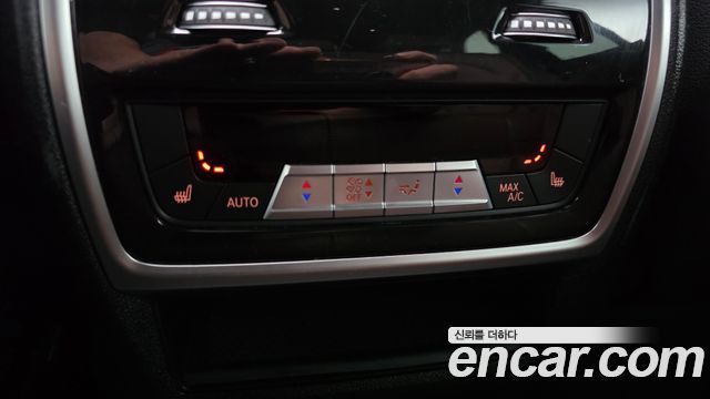 BMW X5 2022 — photo 36