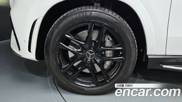 Mercedes-Benz GLE-Class 2020 — photo 5