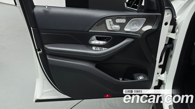 Mercedes-Benz GLE-Class 2020 — photo 14