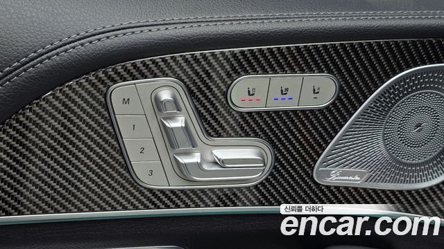 Mercedes-Benz GLE-Class 2020 — photo 29
