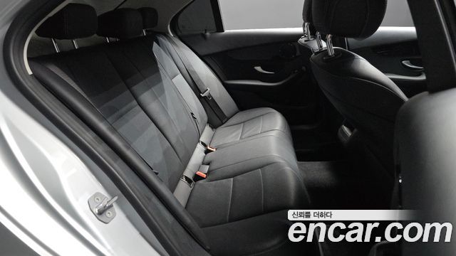 Mercedes-Benz C-Class 2017 — photo 11