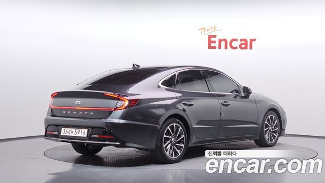 Hyundai Sonata 2022 — photo 2
