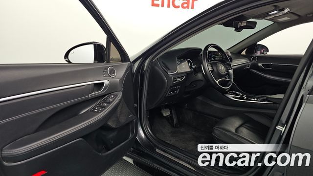 Hyundai Sonata 2022 — photo 10