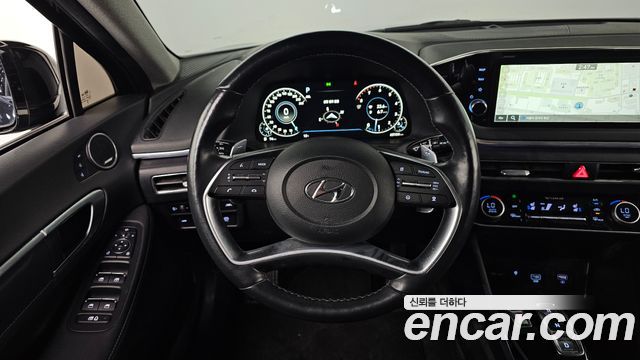 Hyundai Sonata 2022 — photo 13