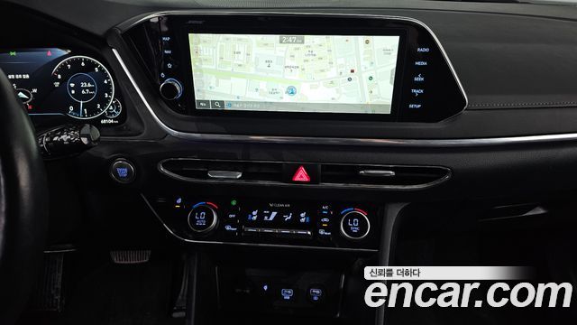 Hyundai Sonata 2022 — photo 14