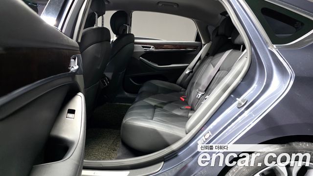 Hyundai Genesis 2016 — photo 18