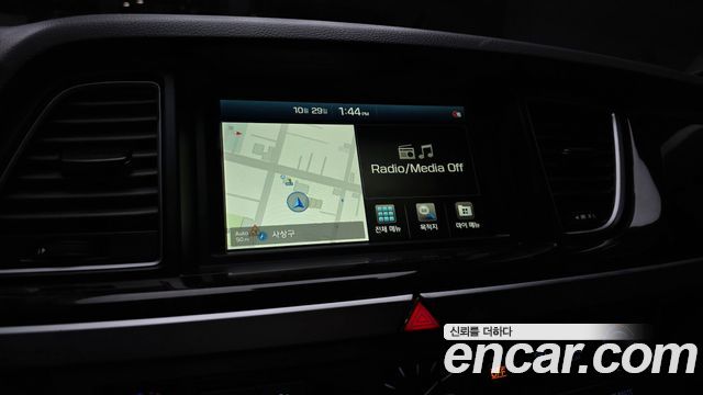 Hyundai Genesis 2016 — photo 20