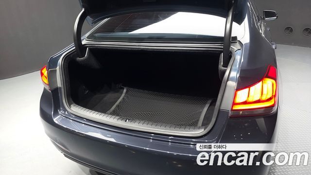 Hyundai Genesis 2016 — photo 31