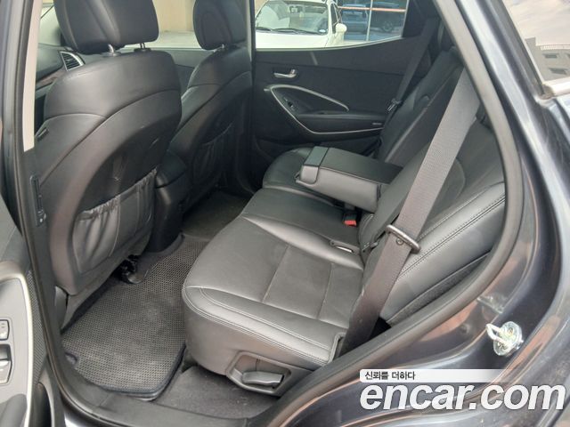 Hyundai Santafe 2016 — photo 12