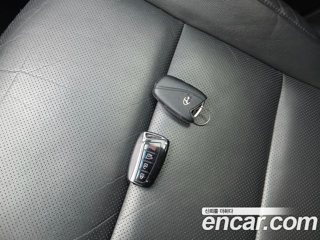 Hyundai Santafe 2016 — photo 13