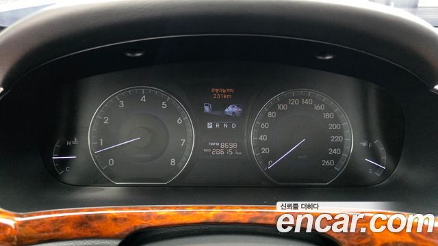 Hyundai Equus 2010 — photo 11