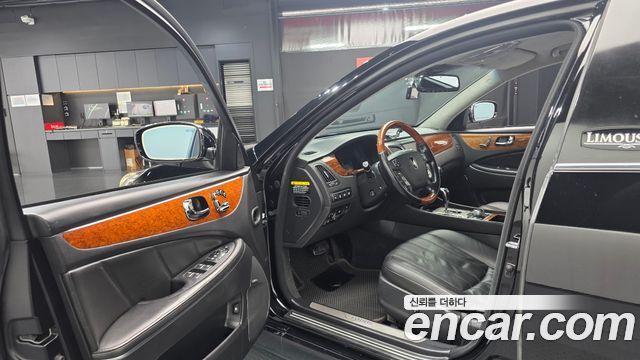Hyundai Equus 2010 — photo 13