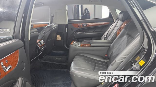 Hyundai Equus 2010 — photo 18
