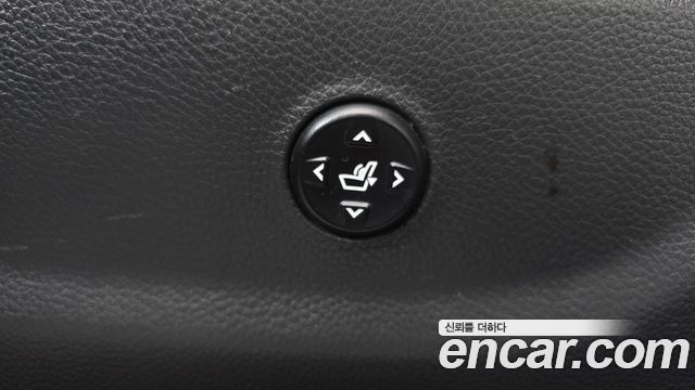 Hyundai Equus 2010 — photo 26