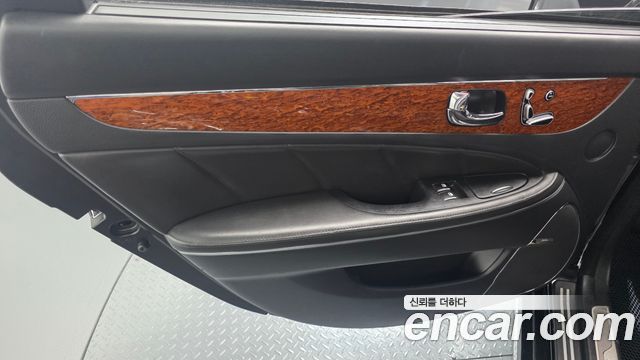 Hyundai Equus 2010 — photo 15