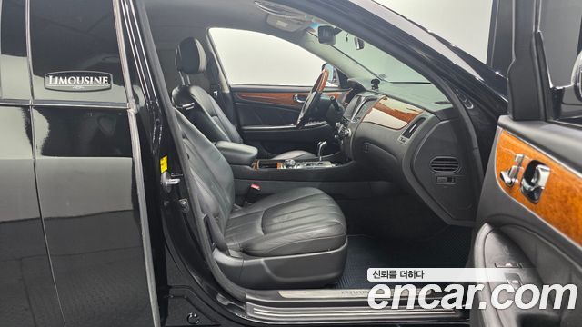 Hyundai Equus 2010 — photo 16