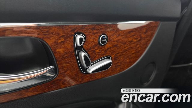 Hyundai Equus 2010 — photo 34